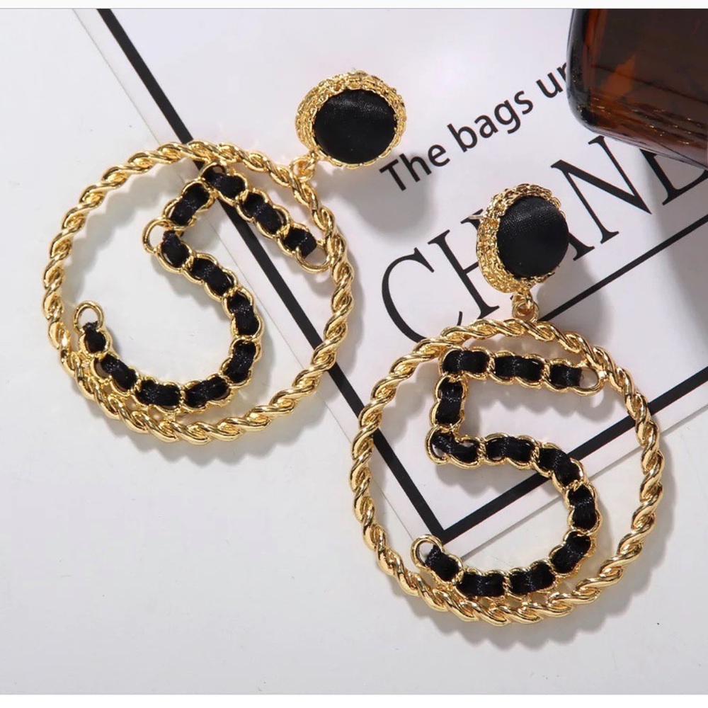 No 5 Earrings